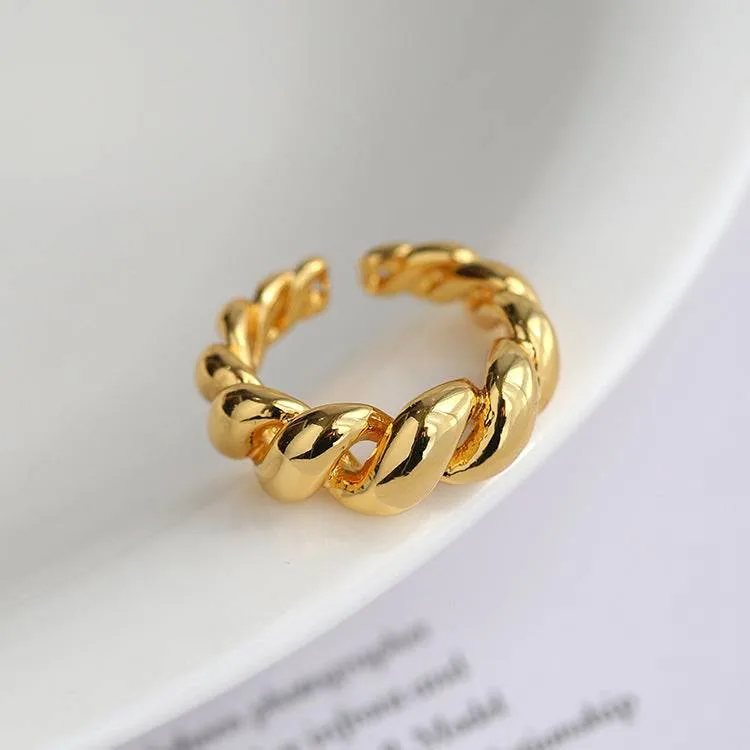 Croissant Open Closure Ring