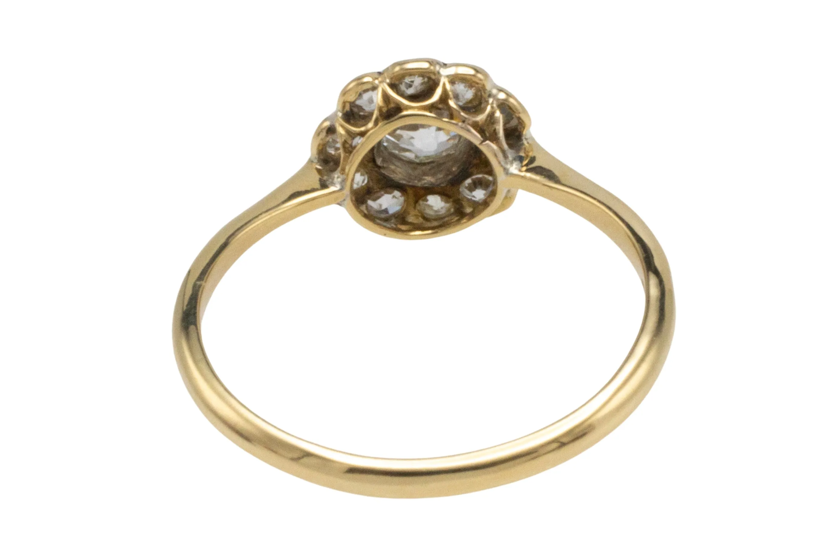 Vintage cluster ring in 18 carat gold and silver