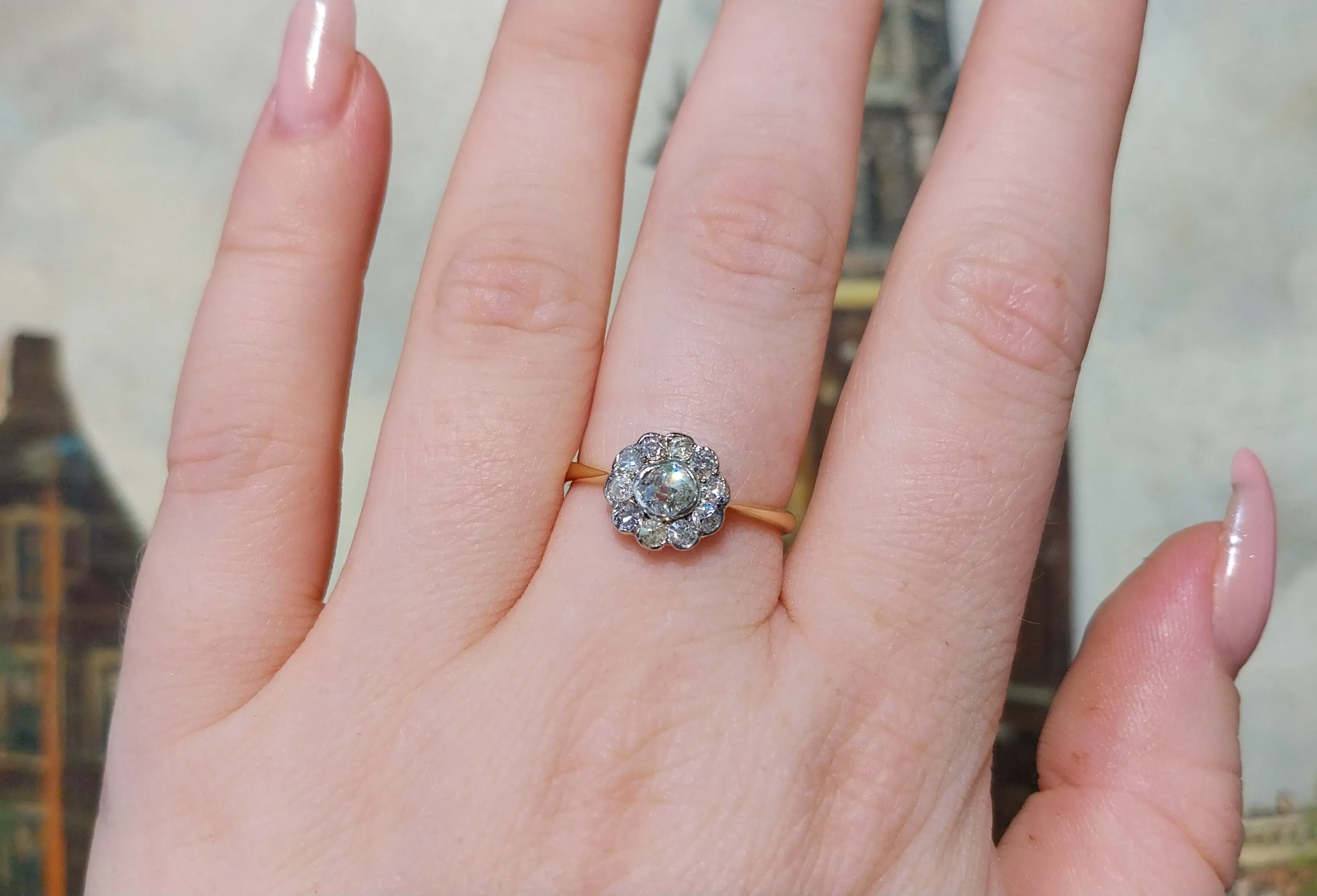 Vintage cluster ring in 18 carat gold and silver