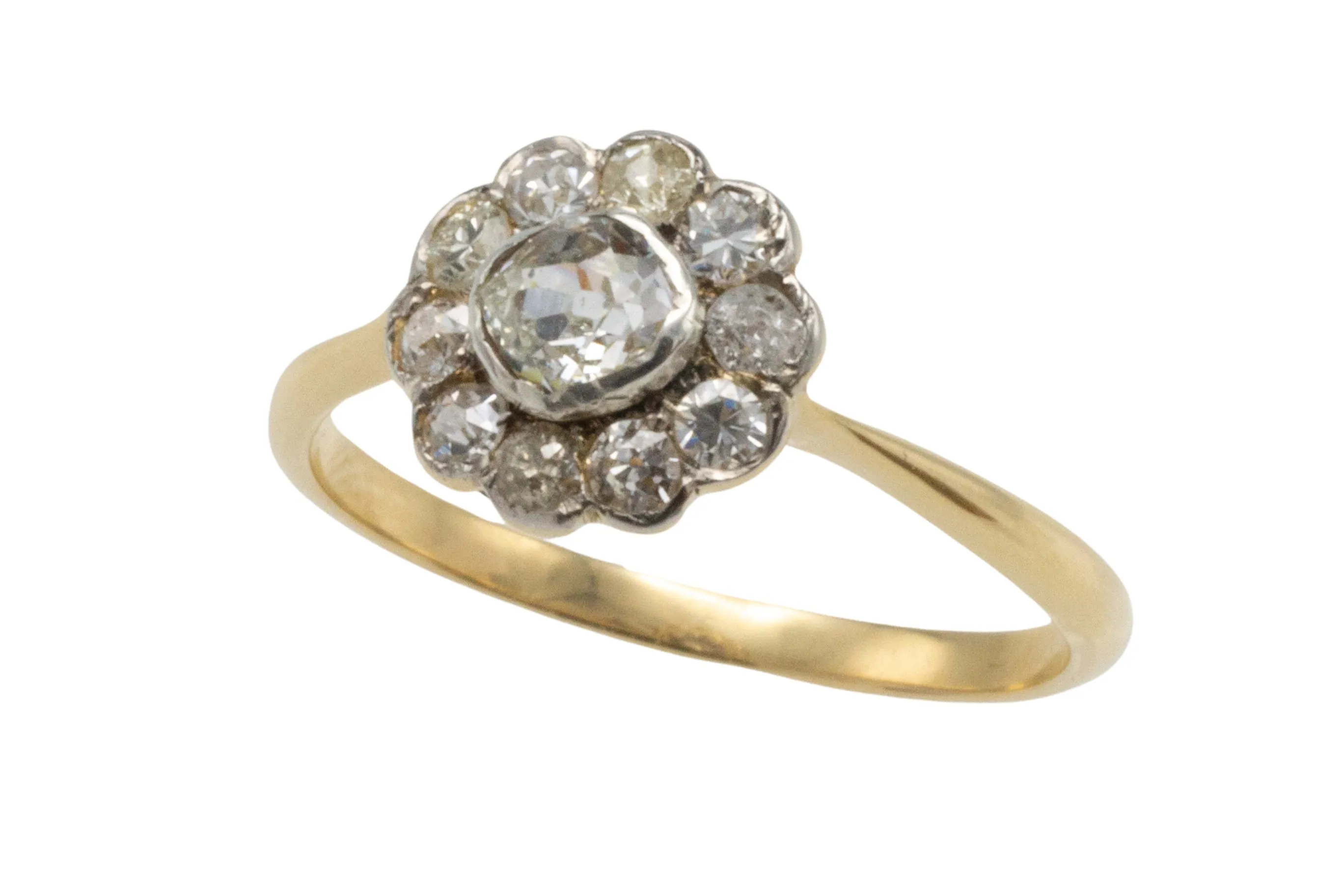 Vintage cluster ring in 18 carat gold and silver