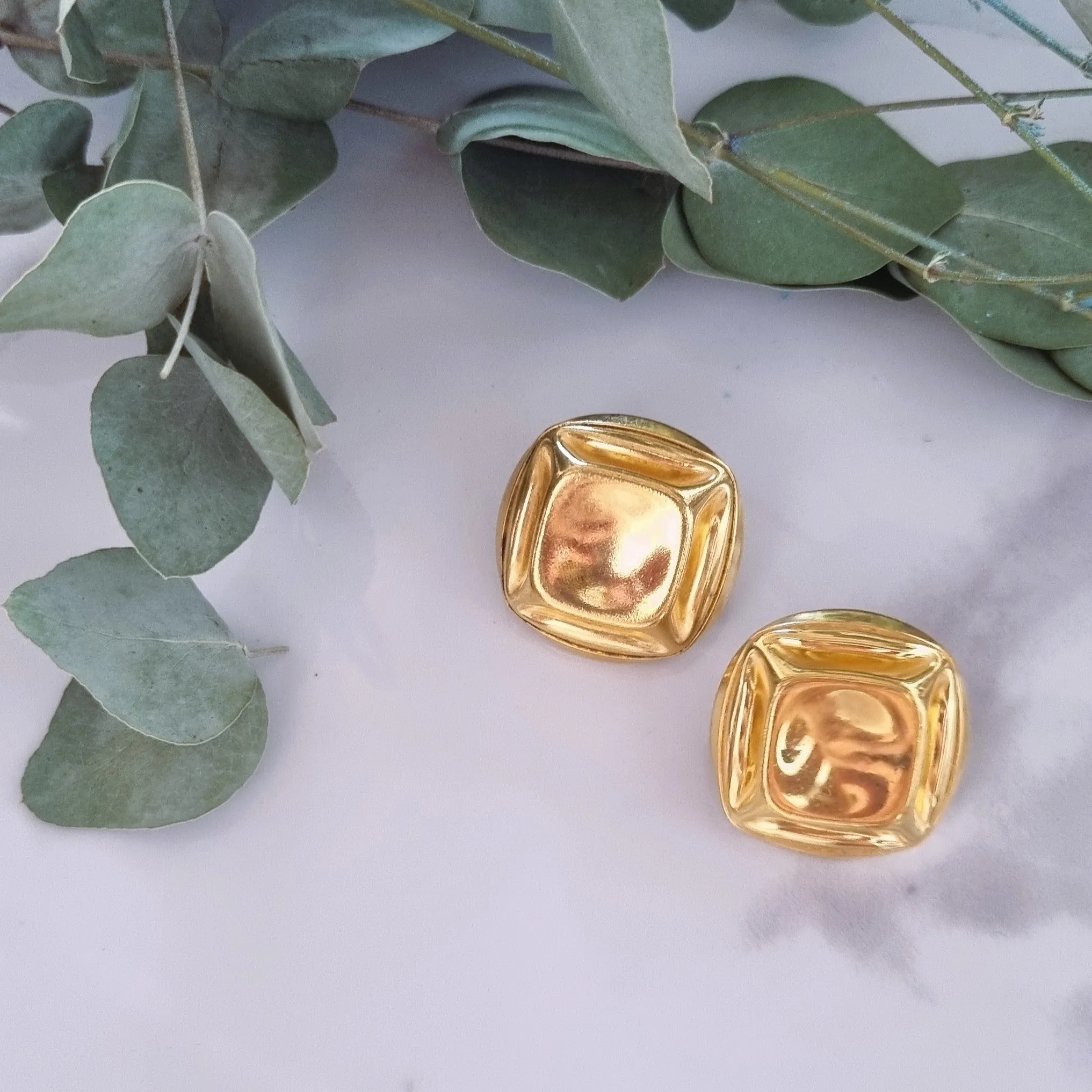 Vintage earrings - Gold squared